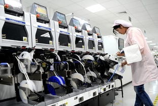 清華畢業(yè)卻找不到工作，工廠打工20年意外成就319億旅游帝國